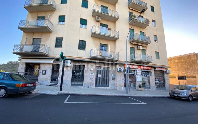 Quadrilocale via Napoli 23, Centro, Noto — foto 8 di 11
