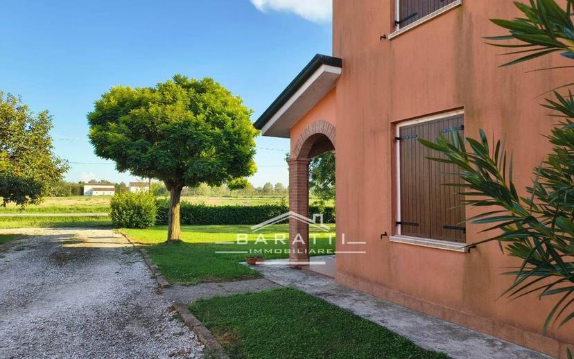 Terratetto unifamiliare 210 m², buono stato, Gonzaga — foto 18 di 22