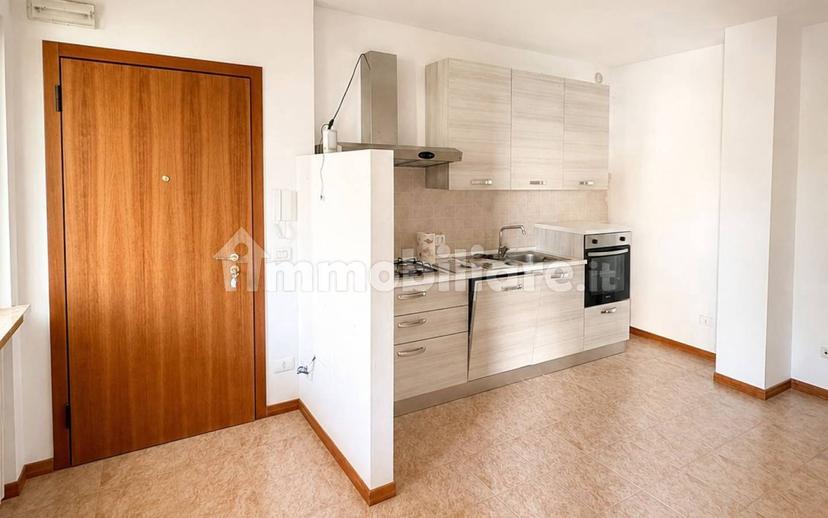 Trilocale via Giacomo Matteotti 10, Centro, Sant'Ambrogio di Valpolicella — foto 18 di 19