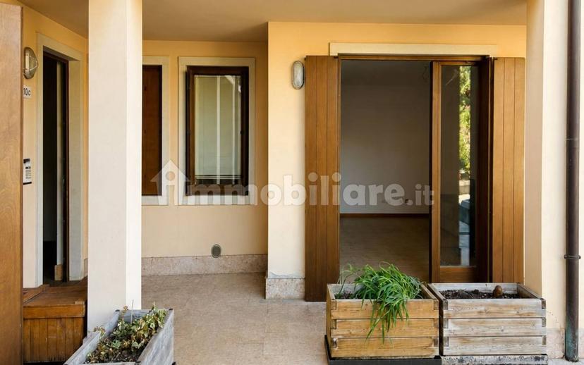 Trilocale via Giacomo Matteotti 10, Centro, Sant'Ambrogio di Valpolicella — foto 13 di 19