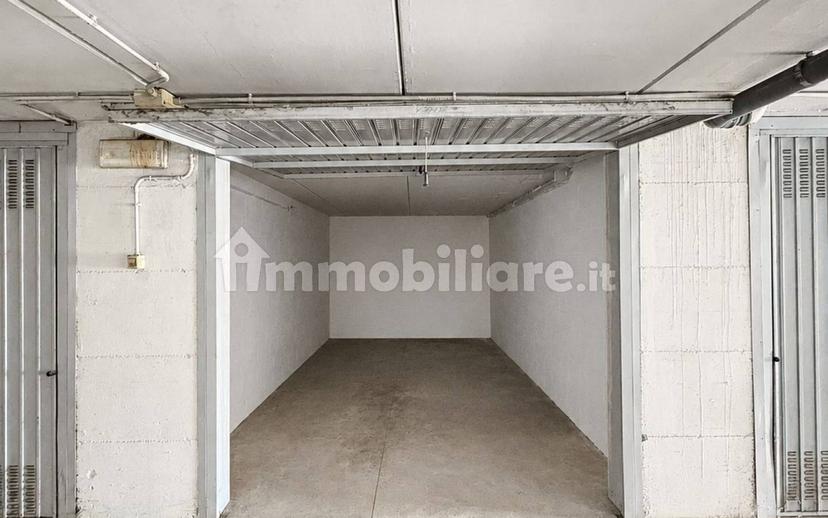 Trilocale via Giacomo Matteotti 10, Centro, Sant'Ambrogio di Valpolicella — foto 2 di 19