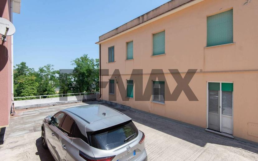 Quadrilocale Contrada Blanzano 47, Centro, Penne — foto 2 di 39