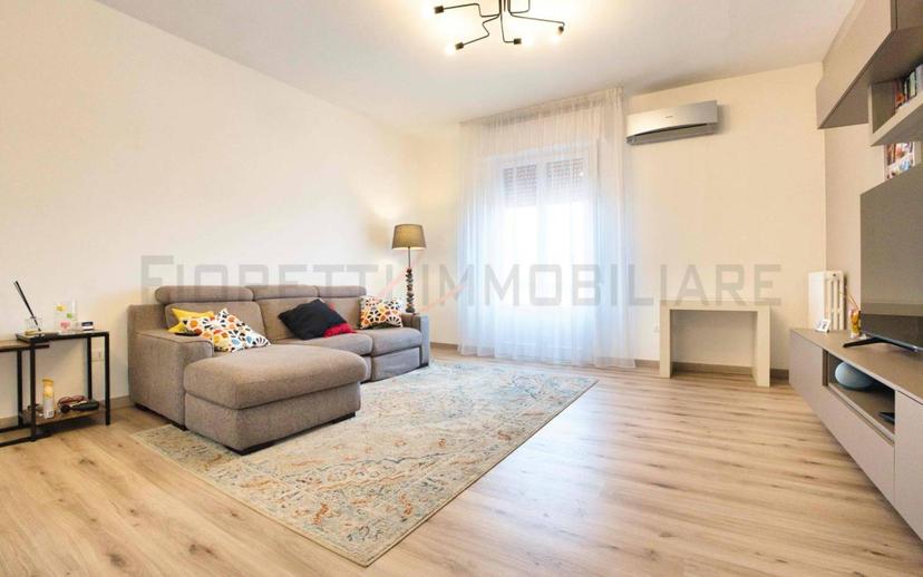Quadrilocale viale della Repubblica 21B, Centro, Piombino — foto 2 di 38