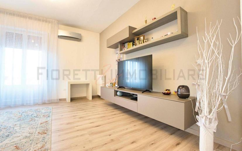 Quadrilocale viale della Repubblica 21B, Centro, Piombino — foto 10 di 38