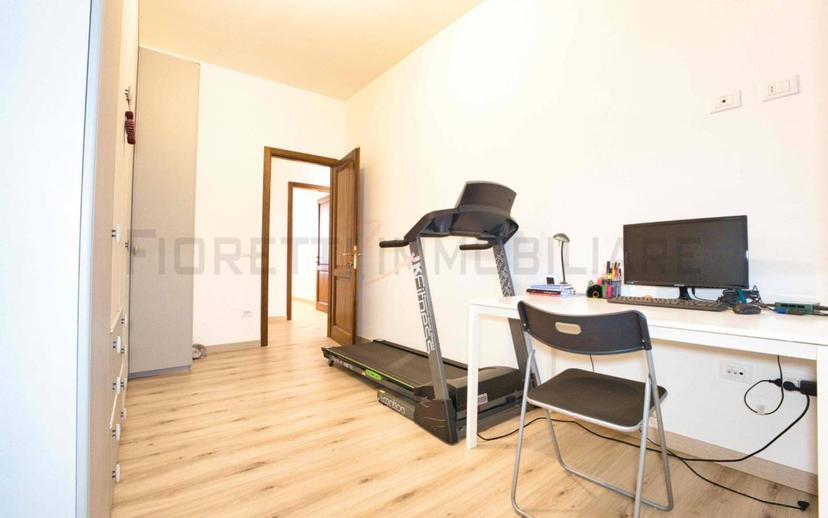 Quadrilocale viale della Repubblica 21B, Centro, Piombino — foto 4 di 38