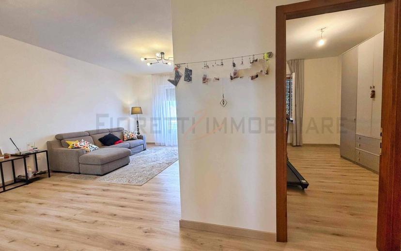Quadrilocale viale della Repubblica 21B, Centro, Piombino — foto 16 di 38