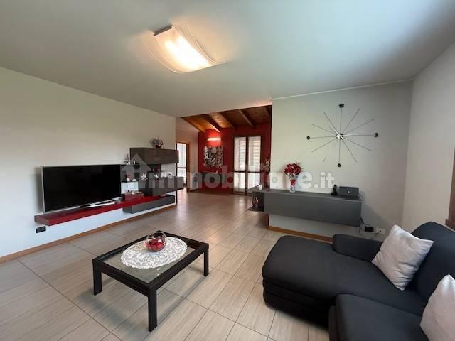 Villa unifamiliare, ottimo stato, 325 m², Centro, Bolgare — foto 5 di 43