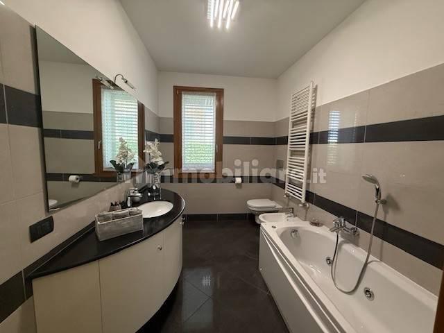 Villa unifamiliare, ottimo stato, 325 m², Centro, Bolgare — foto 13 di 43