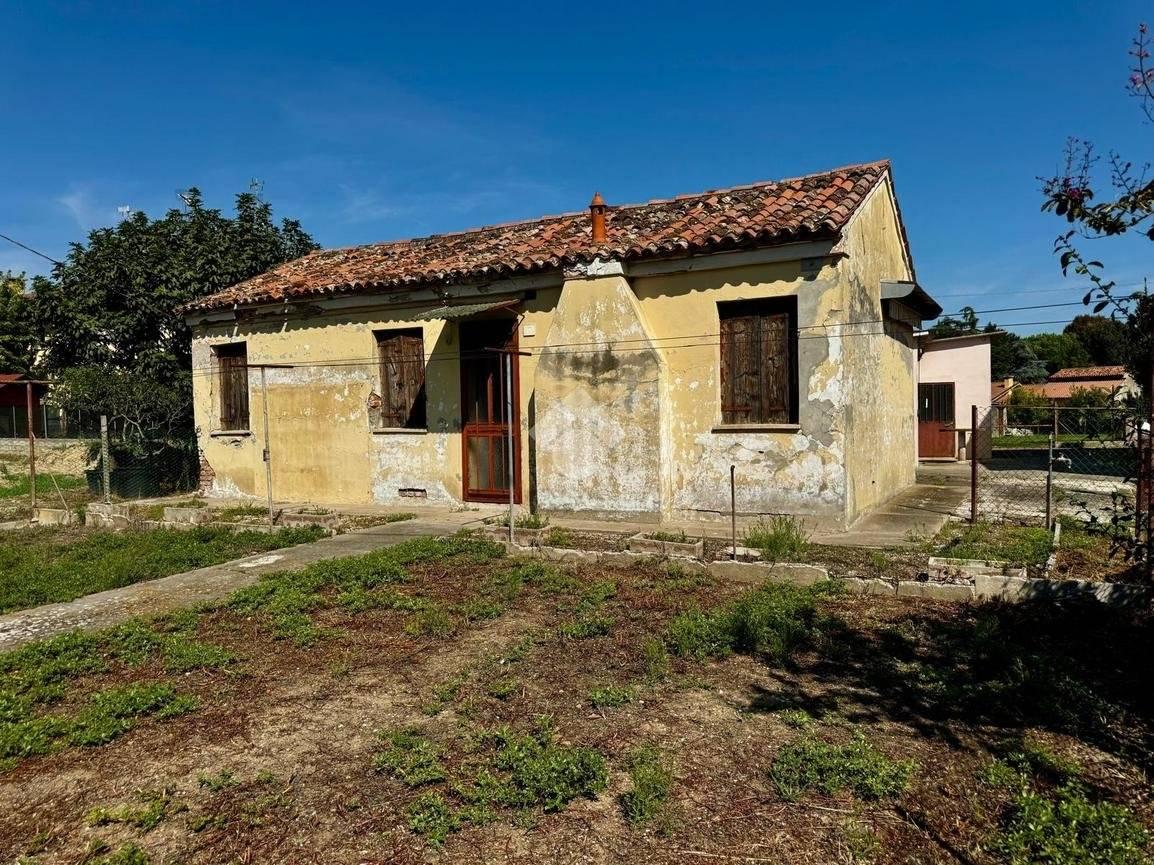 Terratetto unifamiliare via Mentana 5, Rovigo Est, Rovigo