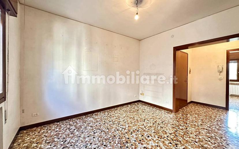 Appartamento via Andrea Costa, Mestre, Venezia — foto 2 di 24
