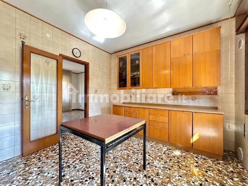 Appartamento via Andrea Costa, Mestre, Venezia — foto 9 di 24