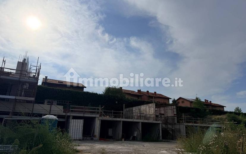 Trilocale via Lega Lombarda, Lesmo — foto 3 di 17