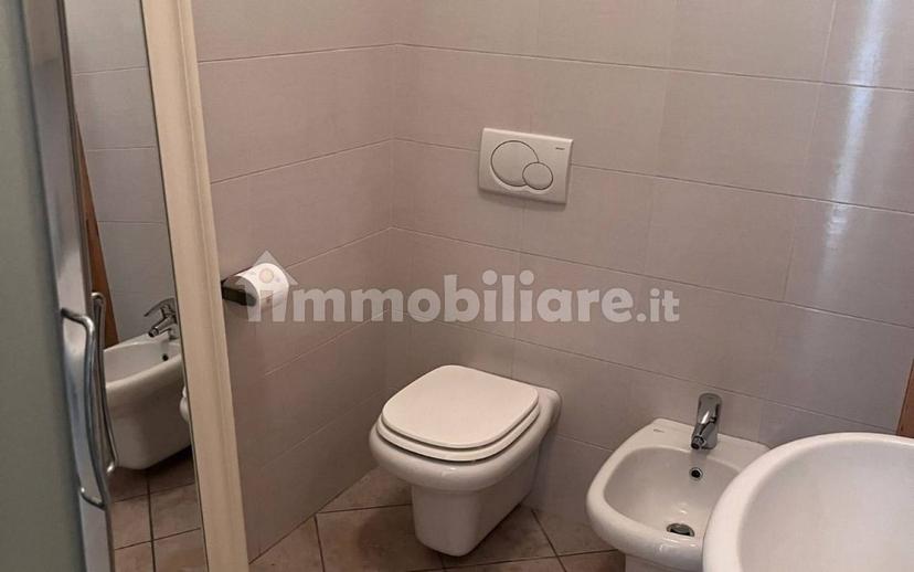 Bilocale via Camillo Benso di Cavour 89, Saronno — foto 14 di 14