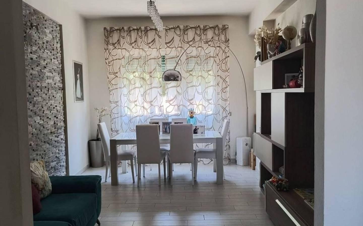 Appartamento via Coppino 100, Darsena - Ex Campo di Aviazione, Viareggio
