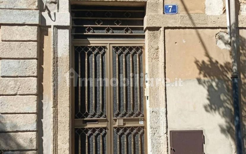 Quadrilocale via Giovanni Burgio 7, Centro, Caltagirone — foto 5 di 15