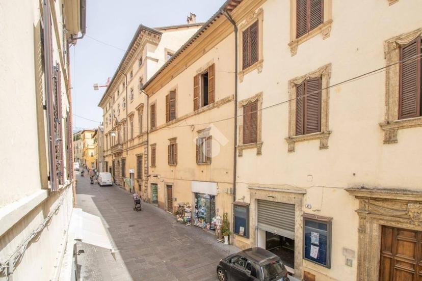 Trilocale via Roma 54, Rieti — foto 12 di 14
