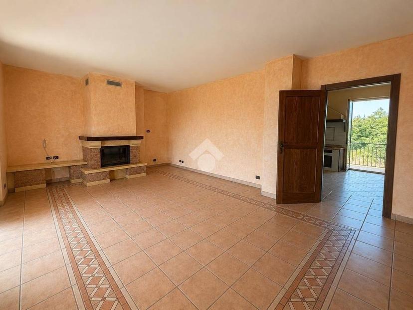 Villa unifamiliare Contrada Cesarini, Aiello del Sabato — foto 2 di 37