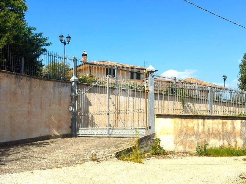 Villa unifamiliare Contrada Cesarini, Aiello del Sabato — foto 24 di 37