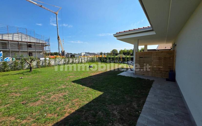 Villa bifamiliare via Luigi Gortani 22, Fontanafredda — foto 19 di 24