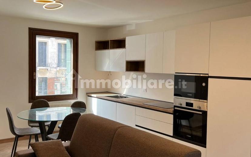 Bilocale viale Terza Armata 7, Piazza del Grano - Burchiellati, Treviso — foto 10 di 22