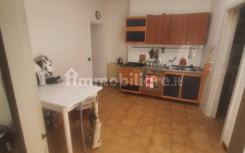 Appartamento via Maria Alinda Bonacci Brunamonti 2, Centro Storico, Perugia — foto 23 di 28