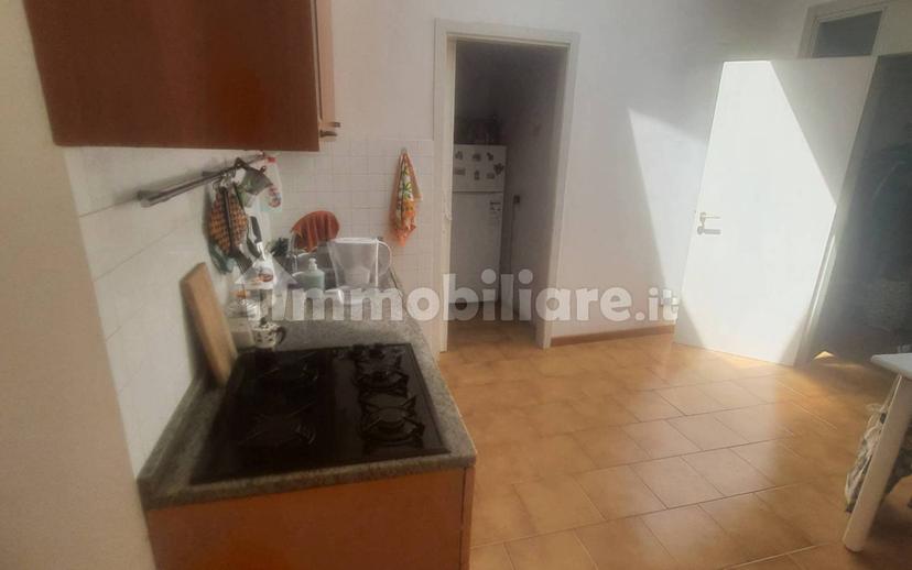 Appartamento via Maria Alinda Bonacci Brunamonti 2, Centro Storico, Perugia — foto 27 di 28
