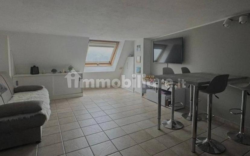 Mansarda via Nicola Misasi 76B, Mater Domini - Cavita, Catanzaro — foto 3 di 8