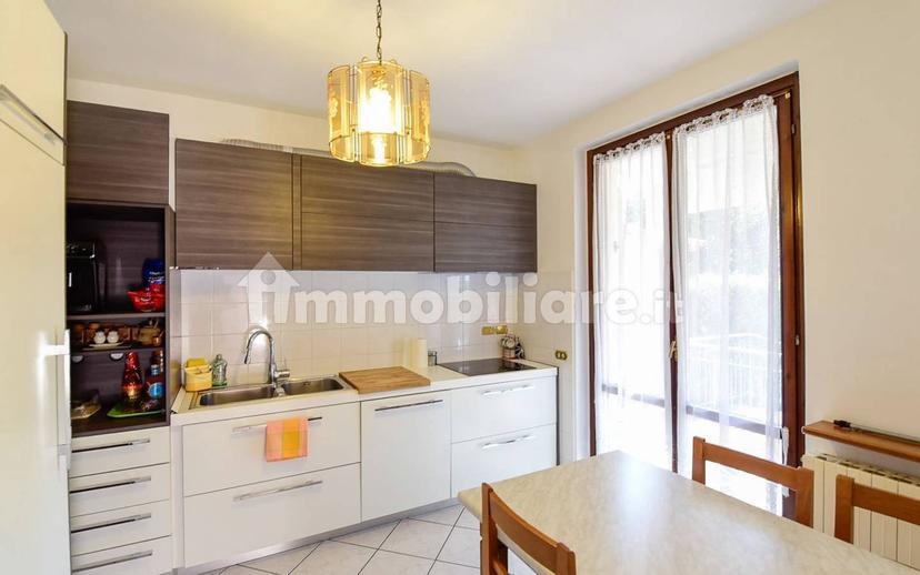 Villa a schiera via Giulio Zappa 54A, Centro, Besana in Brianza — foto 6 di 37