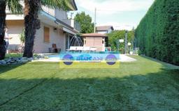Villa a schiera via Don Giulio Carminati, Boltiere