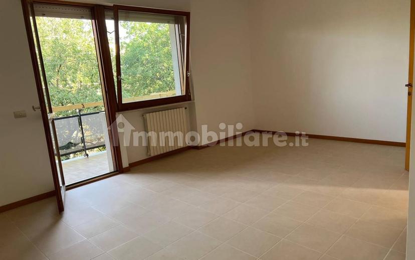 Appartamento via Martiri 6 Ottobre, Centro, Lanciano — foto 8 di 12