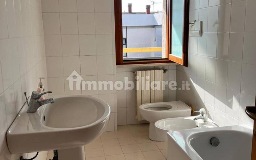 Appartamento via Martiri 6 Ottobre, Centro, Lanciano — foto 5 di 12
