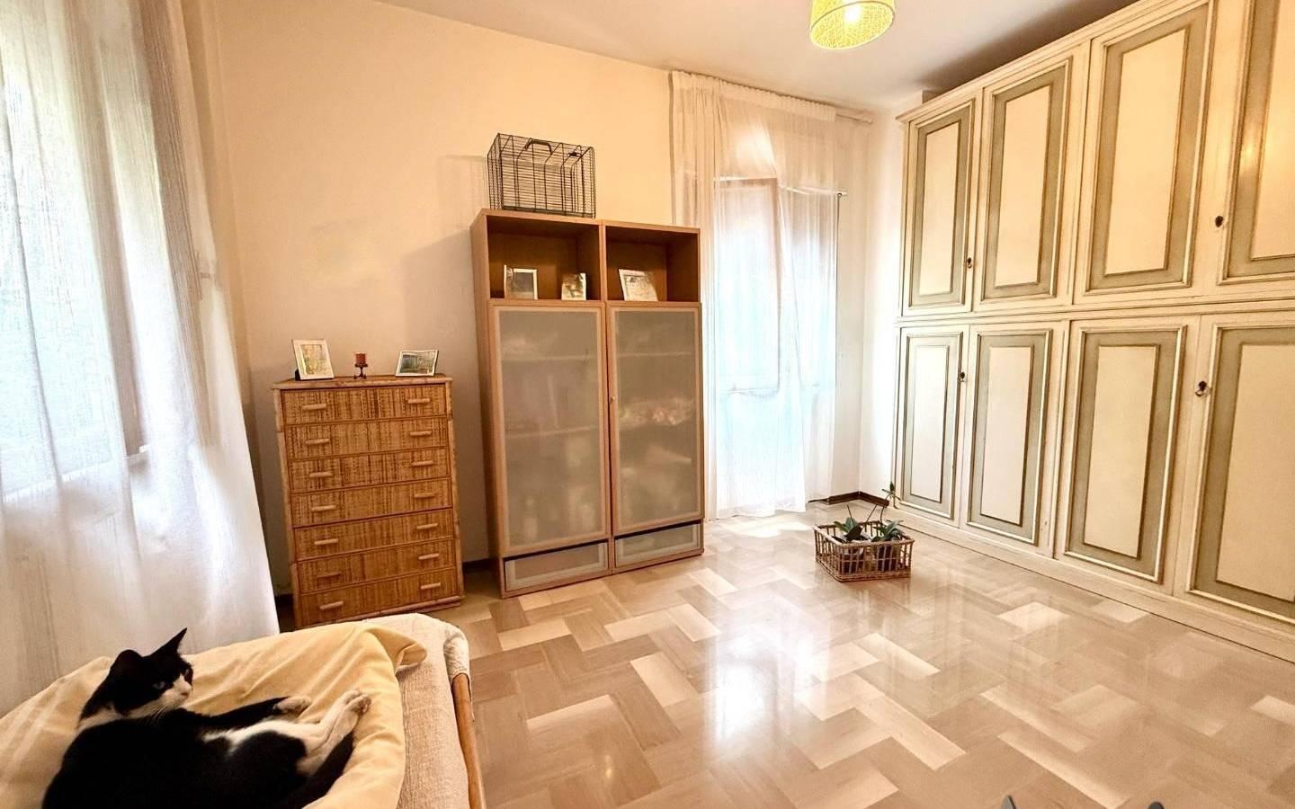 Quadrilocale via Giovanni Pascoli,  16, Centro, Massa