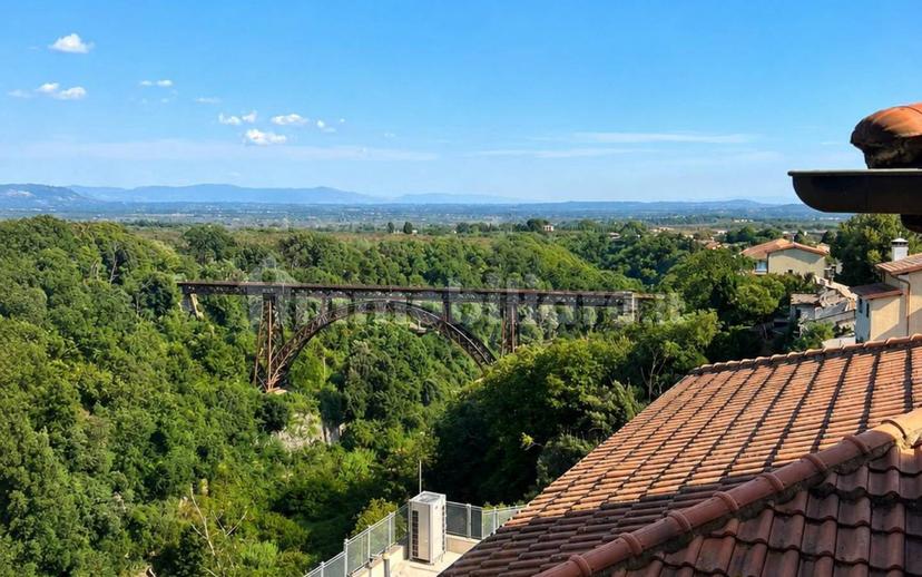 Appartamento via Cassia Cimina 59, Centro, Ronciglione — foto 14 di 16