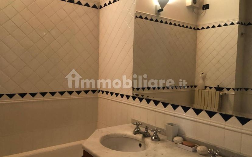 Quadrilocale Borgo del Parmigianino, Centro Storico, Parma — foto 21 di 28