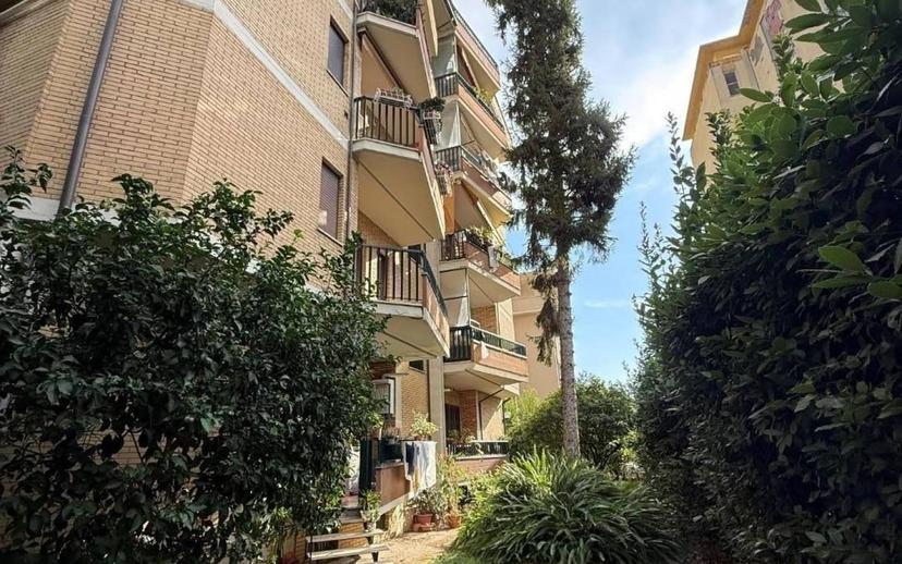 Quadrilocale via Giovanni Pascoli,  16, Centro, Massa — foto 11 di 21