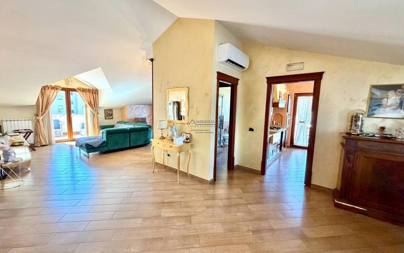 Appartamento via Giorgio Amendola, Parete — foto 8 di 33