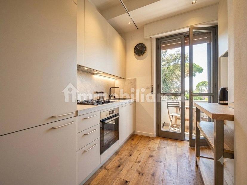 Quadrilocale via Trento 59, Centro, Forte dei Marmi — foto 5 di 34