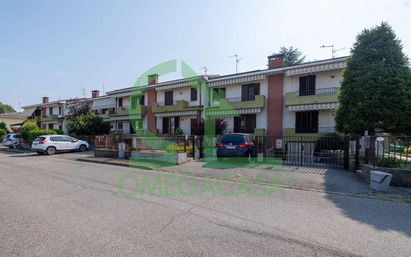 Villa a schiera via Maria Lanzarini Bernabei, Centro, Casalpusterlengo — foto 6 di 21