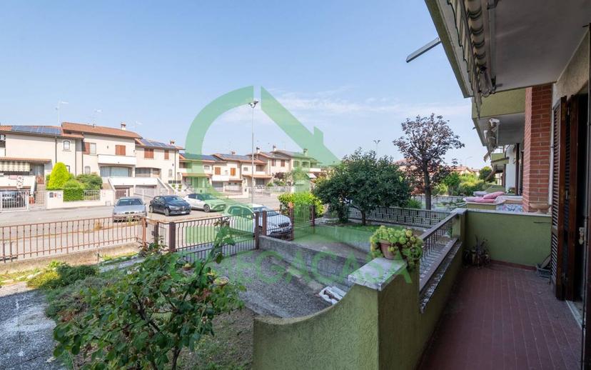 Villa a schiera via Maria Lanzarini Bernabei, Centro, Casalpusterlengo — foto 5 di 21