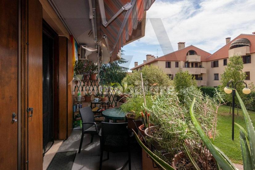 Trilocale buono stato, primo piano, Centro, Ponte San Nicolò — foto 13 di 18