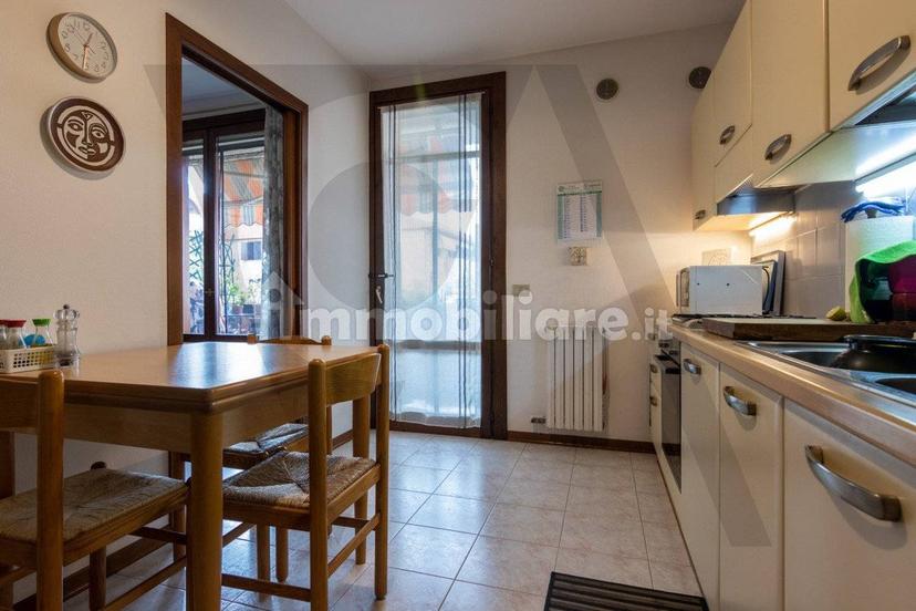Trilocale buono stato, primo piano, Centro, Ponte San Nicolò — foto 7 di 18