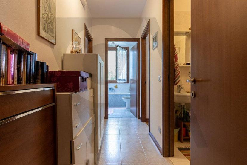 Trilocale buono stato, primo piano, Centro, Ponte San Nicolò — foto 15 di 18