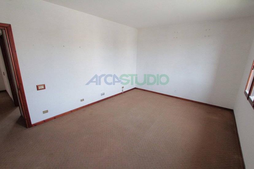 Villa bifamiliare via Stazione, Centro, Quinto Vicentino — foto 12 di 37