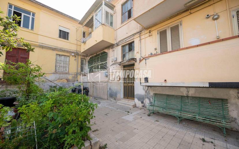 Bilocale via conte di torino 69, Giostra, Messina — foto 2 di 22