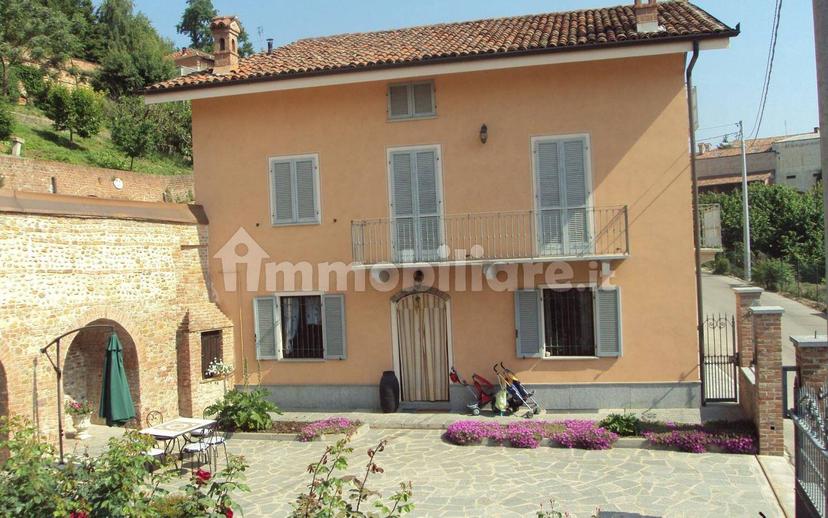 Bilocale via Umberto I 7a, Centro, Govone — foto 4 di 9