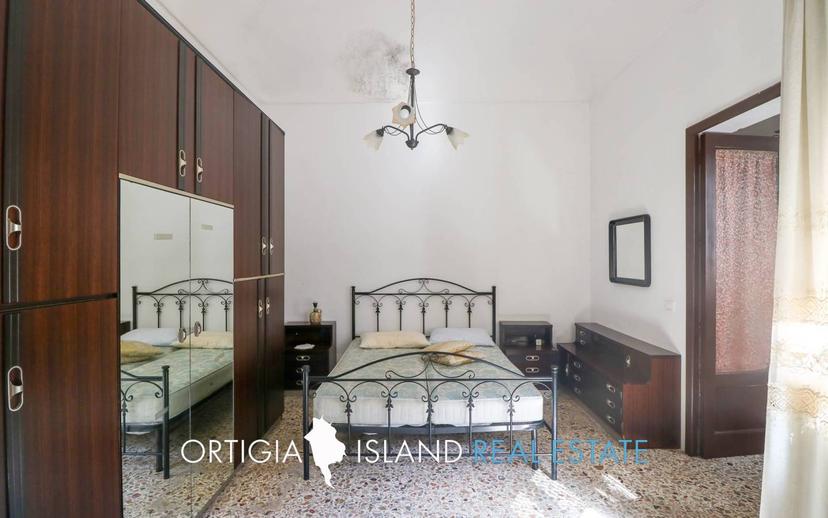 Terratetto unifamiliare 290 m², da ristrutturare, Canicattini Bagni — foto 4 di 6