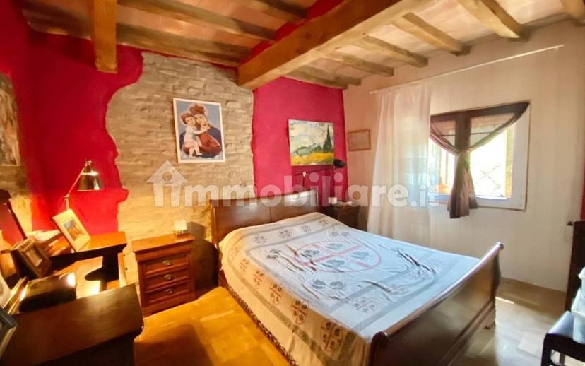 Villa plurifamiliare via Buricchi 11, Castelvetro di Modena