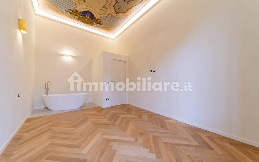 Trilocale Strada della Repubblica, Centro Storico, Parma — foto 3 di 13