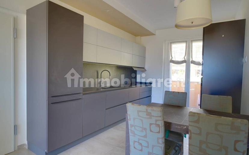Quadrilocale via Venanzio Varano, Centro, Camerino — foto 6 di 35