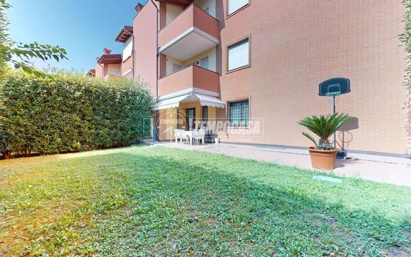 Trilocale via Camillo Torres 16, Trebbo, Castel Maggiore — foto 14 di 31
